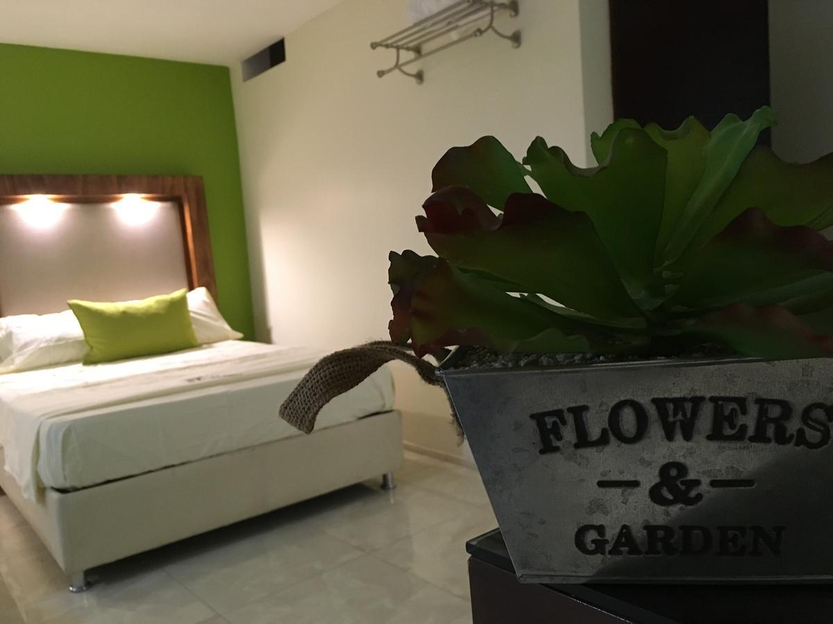 Hotel La Jolla Los Mochis Kültér fotó